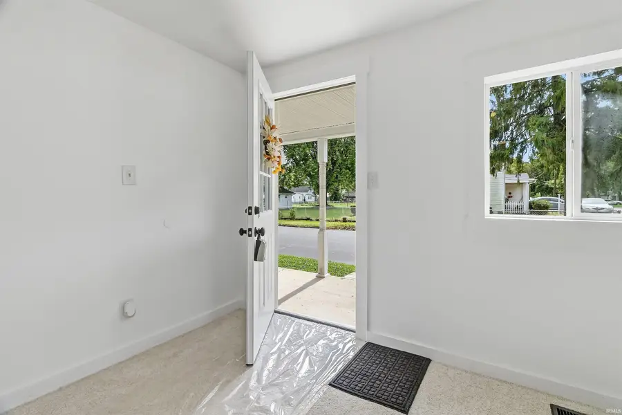 320 W 37th Street, Marion, IN 46953 - #3