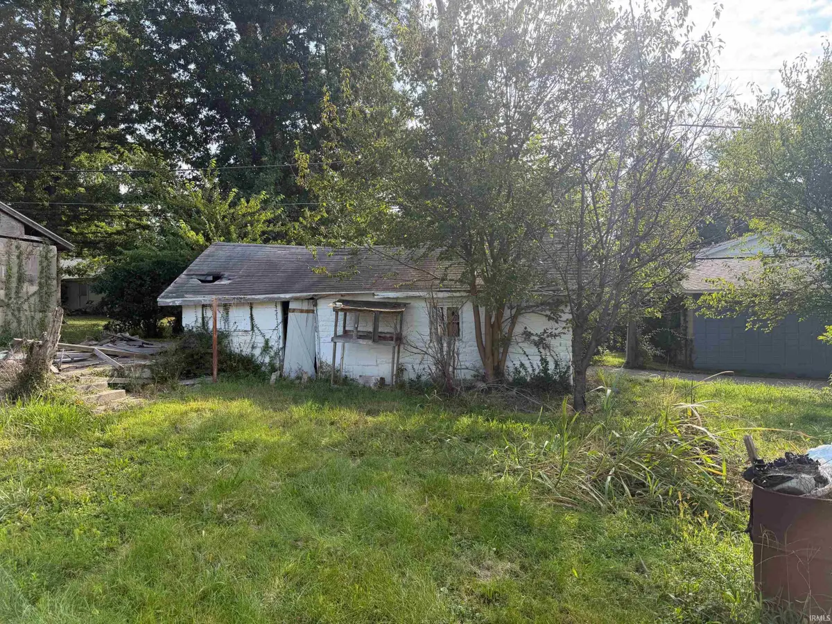 522 U Street, Bedford, IN 47421 - #1