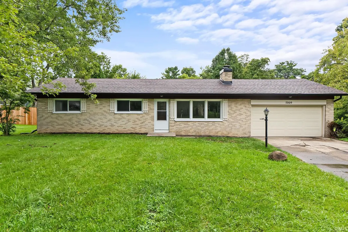5009 Woodford Drive, Fort Wayne, IN 46835 - #1