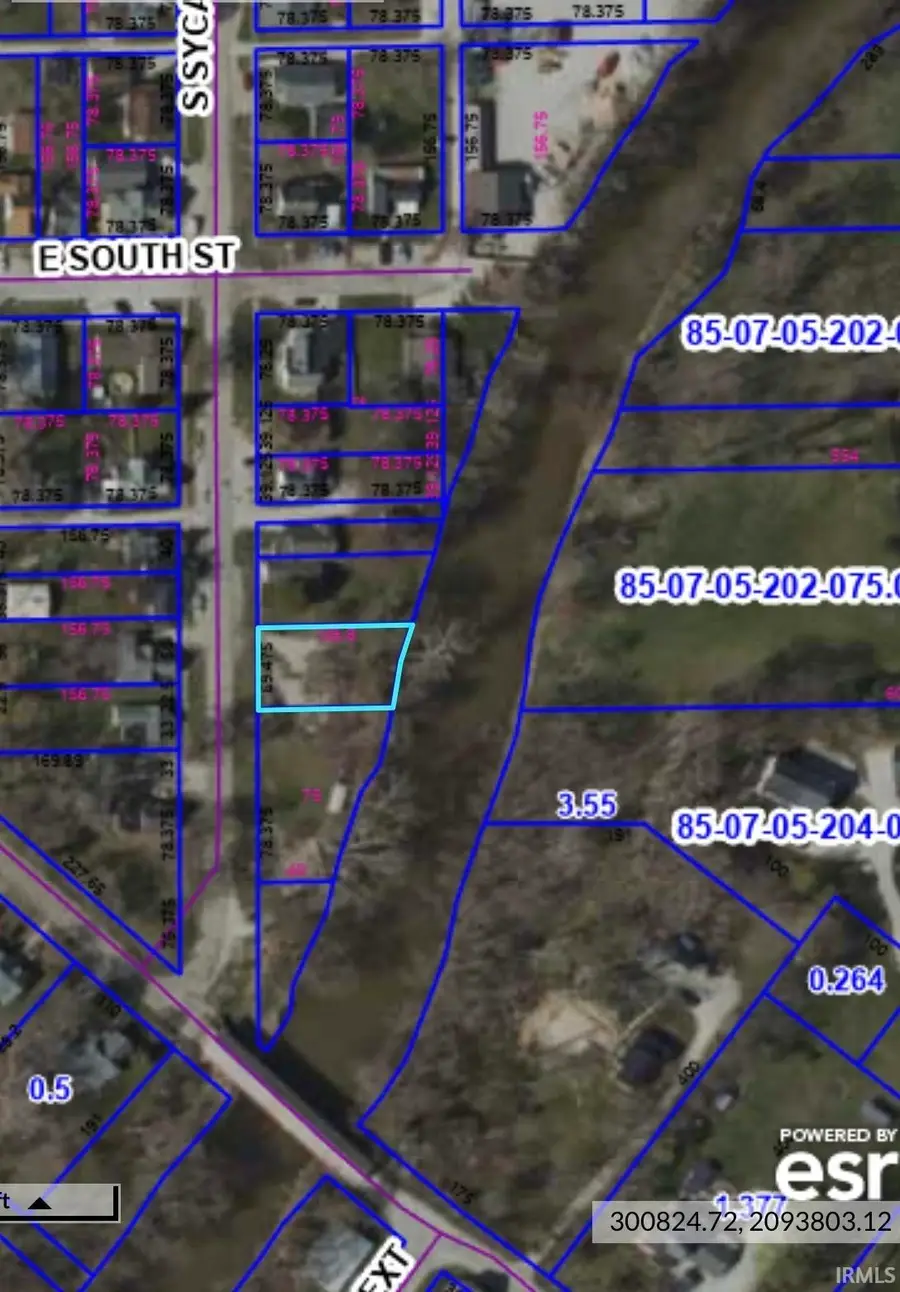207 S Sycamore Street, North Manchester, IN 46962 - #2