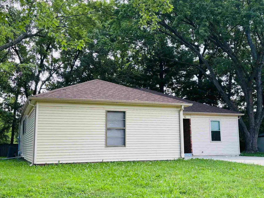 3009 Roanoke Circle, Lafayette, IN 47909 - #3