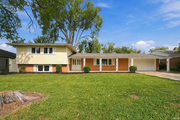 2304 W Cambridge Drive, Muncie, IN 47304