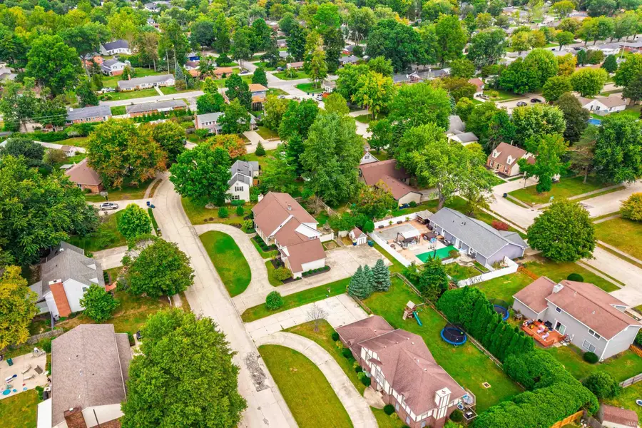 3900 N Vienna Woods Drive, Muncie, IN 47304 - #3