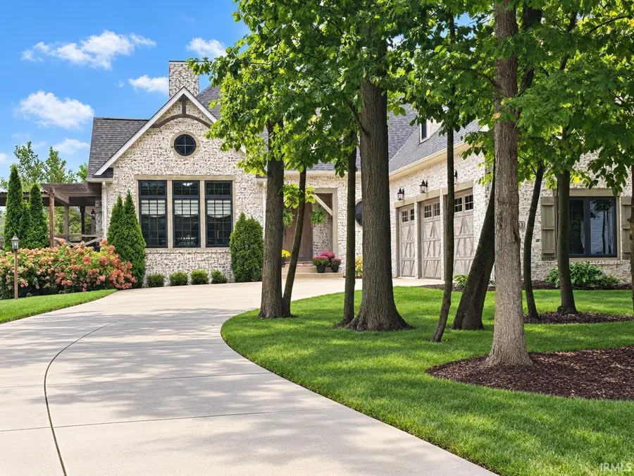 5933 Deer Hollow Road, Auburn, IN 46706 - #2