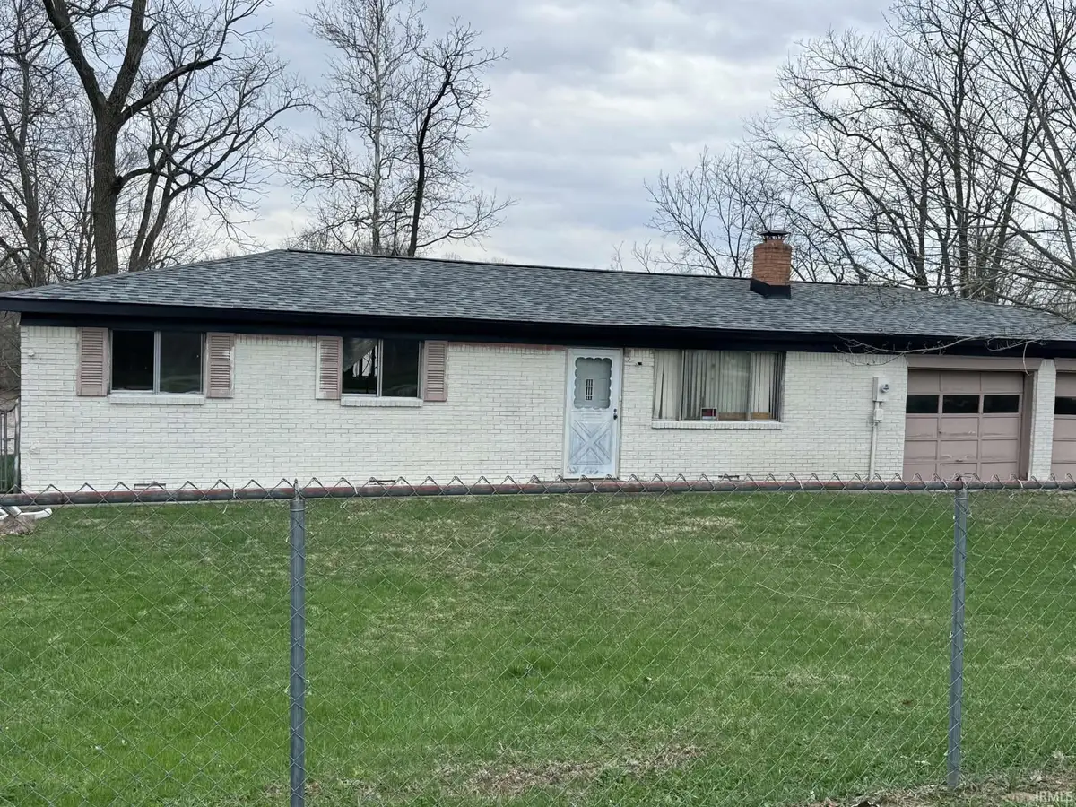 404 N Mohee Drive, Hartford City, IN 47348 - #1