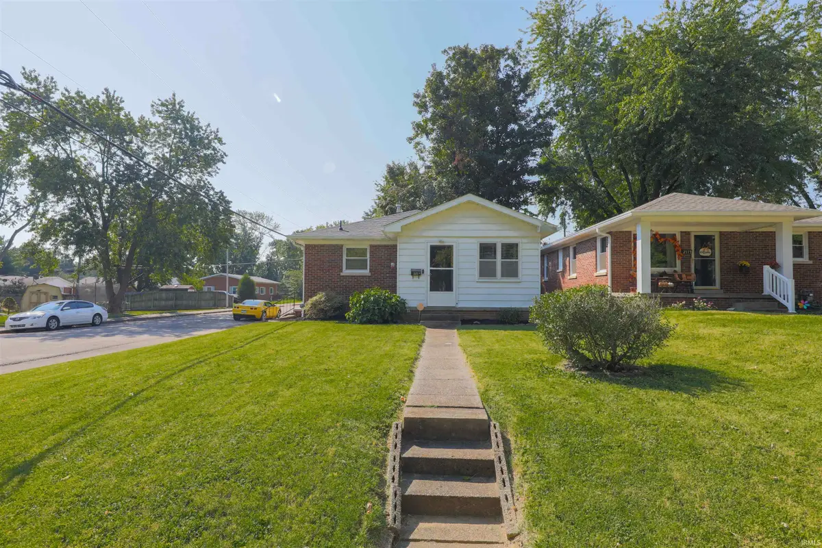 2121 E Virginia Street, Evansville, IN 47711 - #1