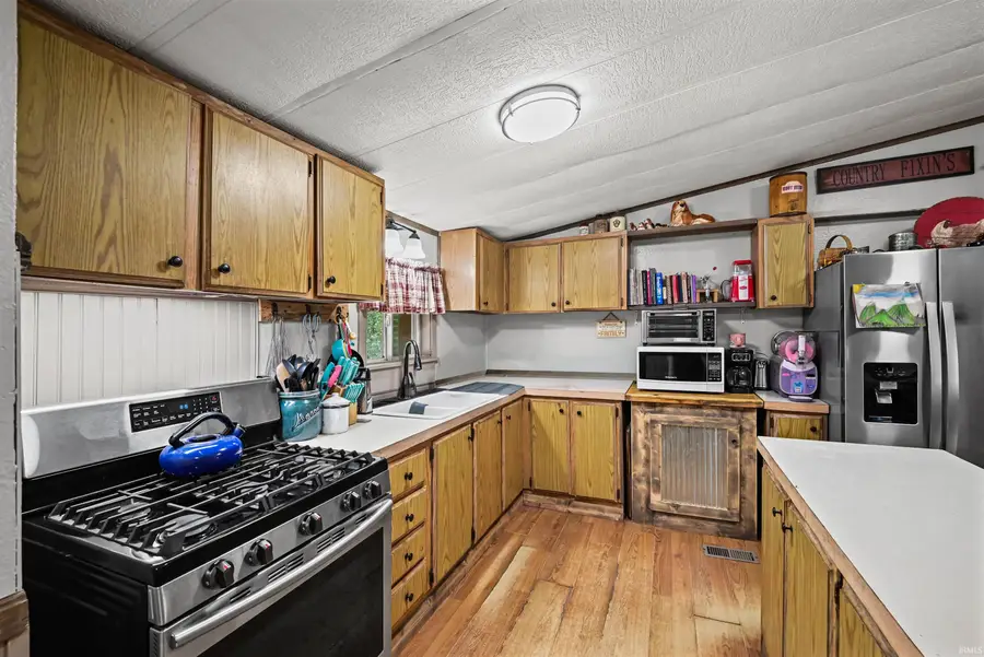 678 W 1200 N, Burnettsville, IN 47926 - #3