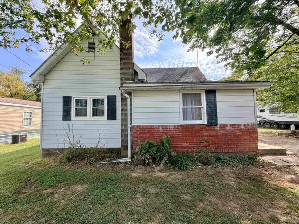13361 W Smith Street, Jasonville, IN 47438