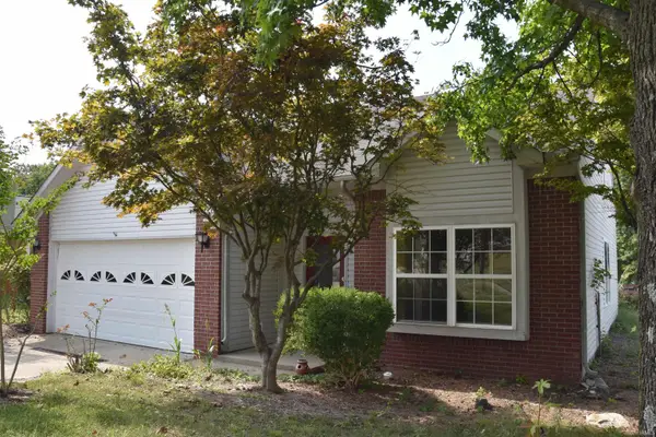 1109 W Pine Meadow Drive, Bloomington, IN 47403