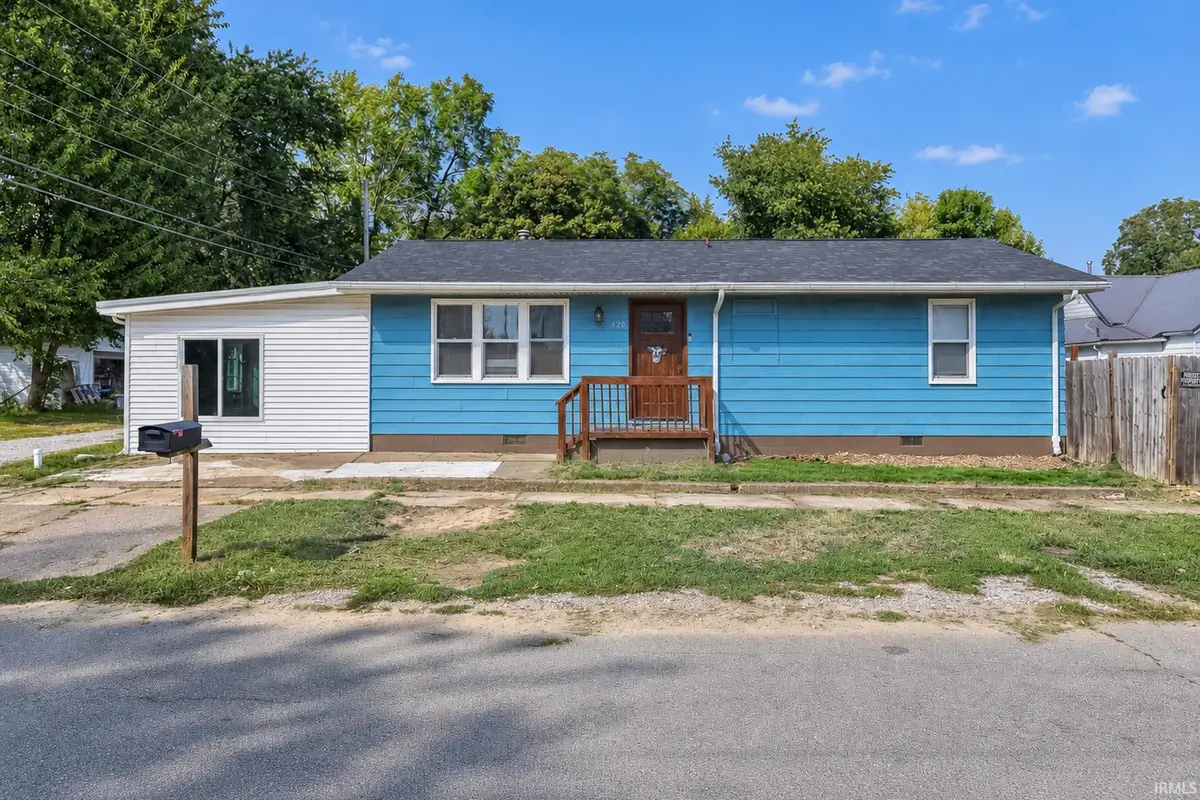 420 E Mulberry Street, Princeton, IN 47670 - #1