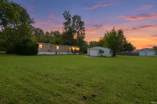 617 W 9th Street, Bicknell, IN 47512