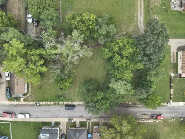 122 N Carlisle Street, South Bend, IN 46628