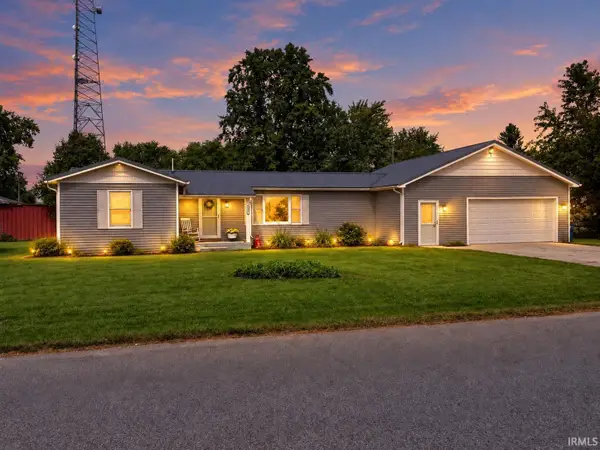 206 E Delaware Street, Medaryville, IN 47957