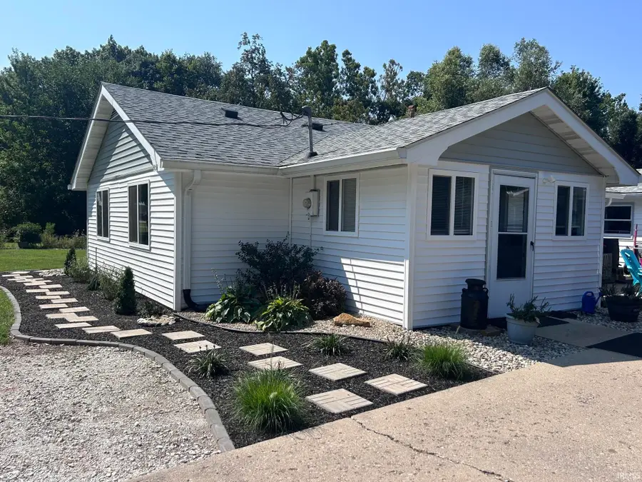 818 Union Street, Covington, IN 47932 - #2