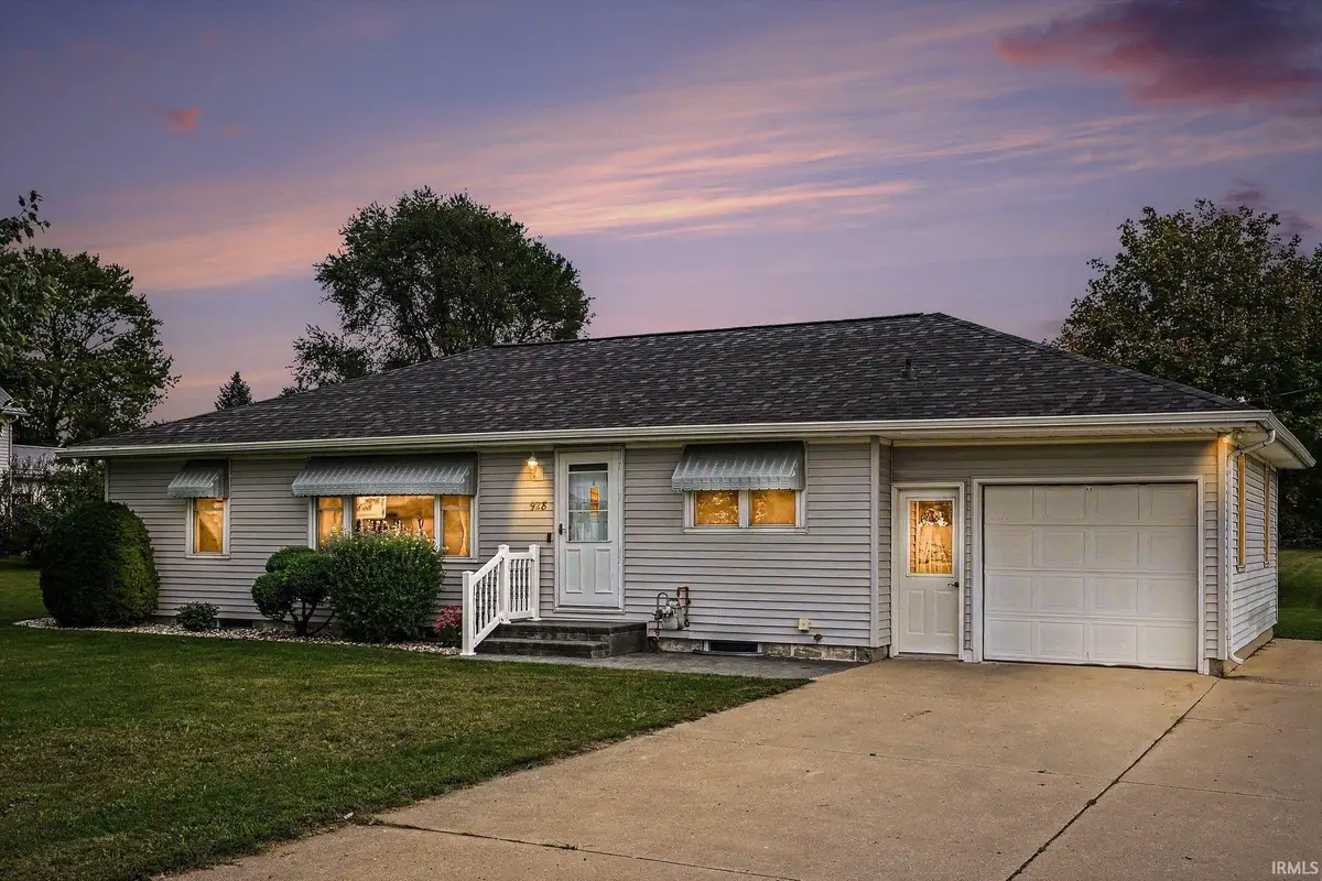 928 S Main Street, Middlebury, IN 46540 - #1