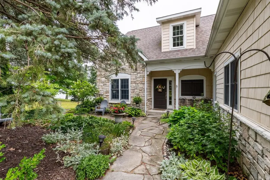 700 Lane 210 Hamilton Lk, Hamilton, IN 46742 - #2