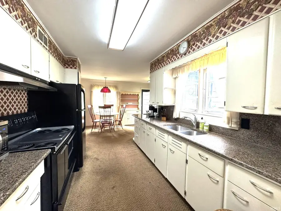 1417 W 38th Street, Marion, IN 46953 - #3