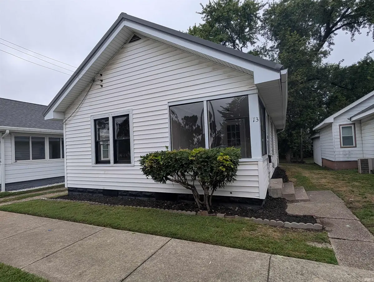 713 S 10 Street, Vincennes, IN 47591 - #1