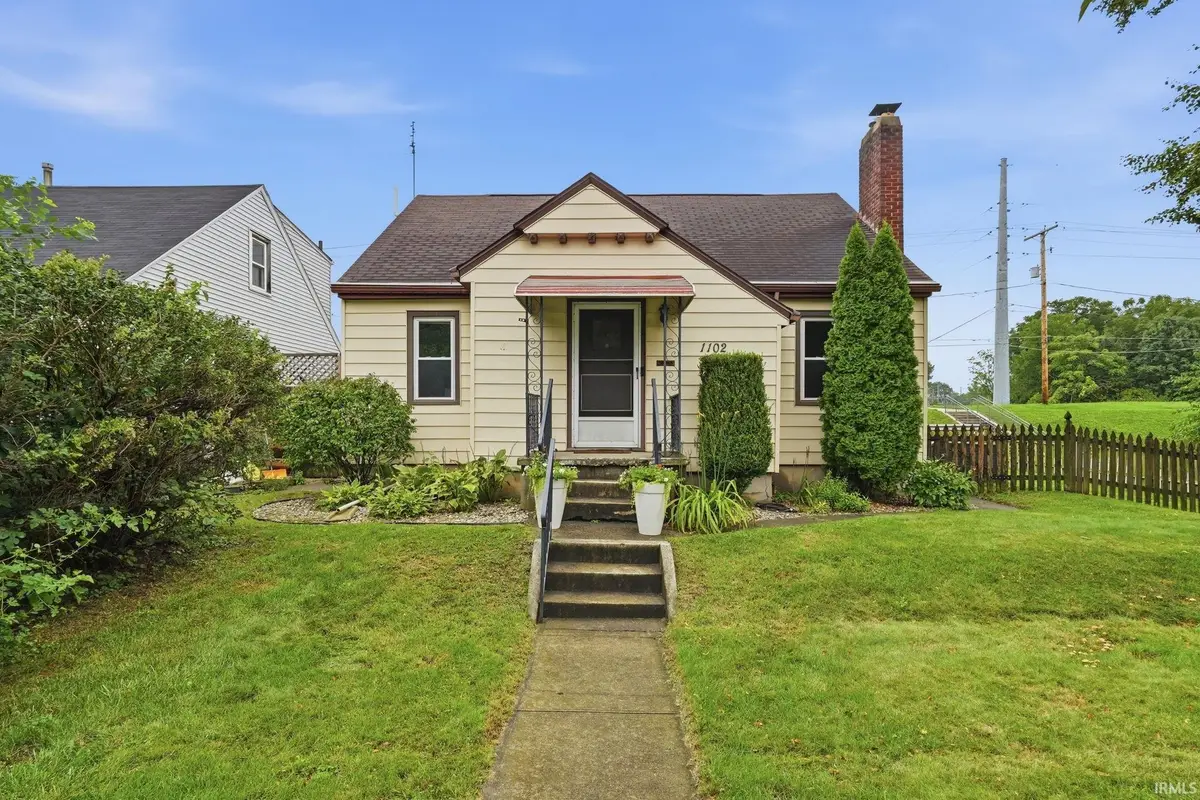 1102 Pemberton Drive, Fort Wayne, IN 46805 - #1