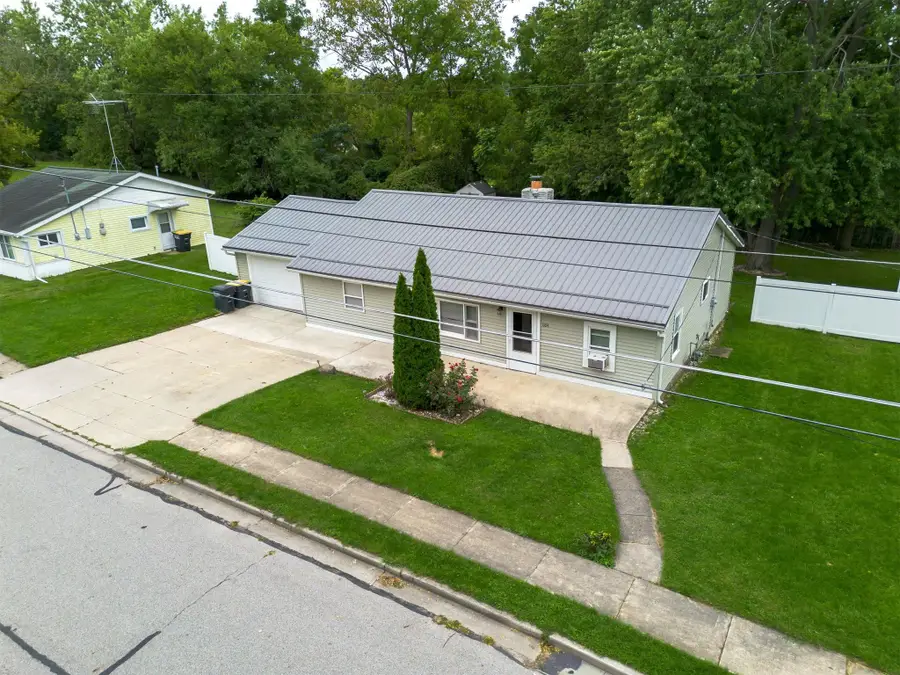 1104 Town Street, Kendallville, IN 46755 - #2
