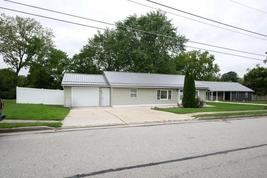 1104 Town Street, Kendallville, IN 46755 - #3