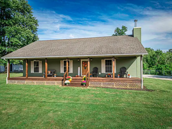 402 S Lakeview Drive, Petersburg, IN 47567