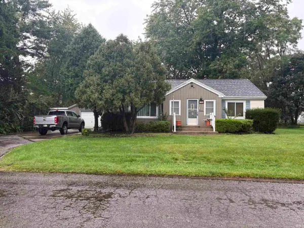 808 Esther Street, Huntington, IN 46750