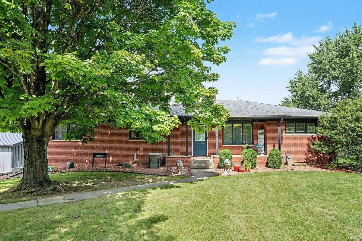 25517 County Road 24 Road, Elkhart, IN 46517 - #1