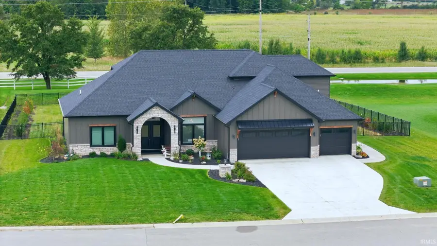19031 Ringo Road, Auburn, IN 46706 - #2