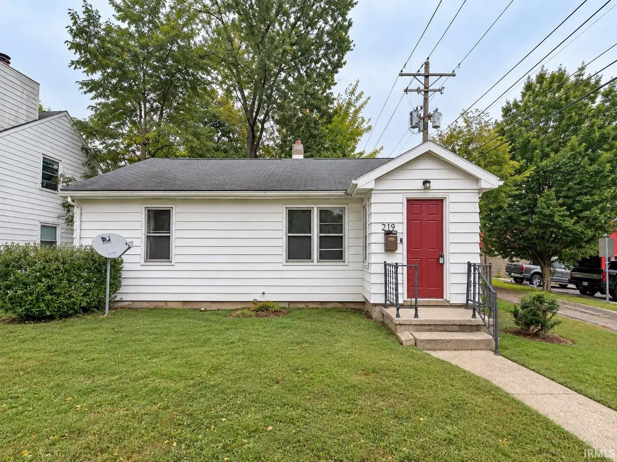 219 S Jefferson Street, Bloomington, IN 47401 - #1