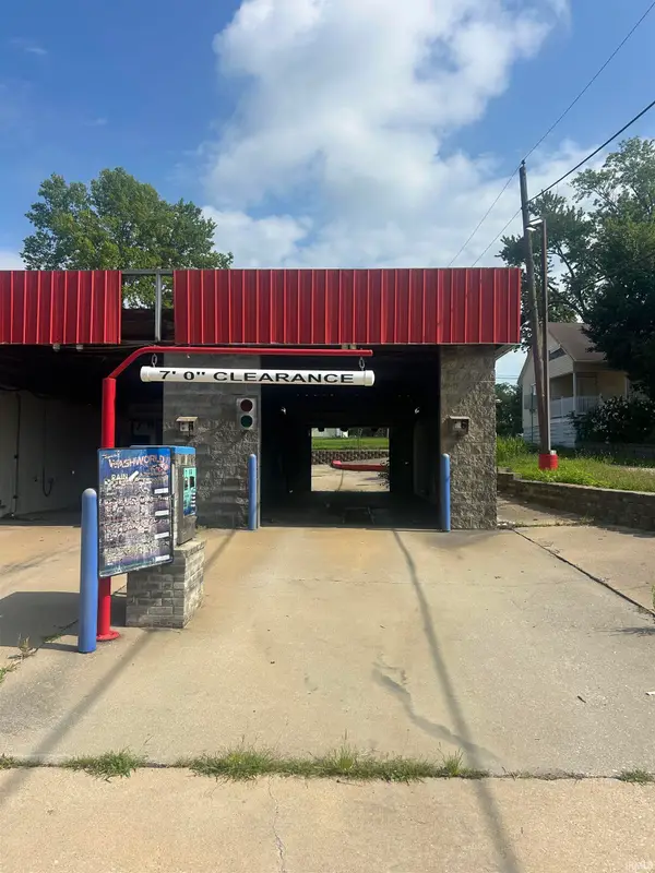 611 16th Street, Bedford, IN 47421