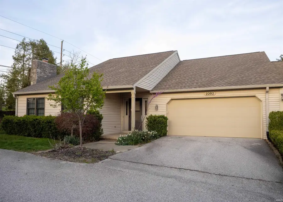 2202 E Cape Cod Drive, Bloomington, IN 47401 - #2