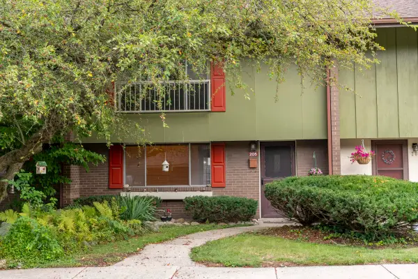 2500 Topsfield Road #Unit 205, South Bend, IN 46614