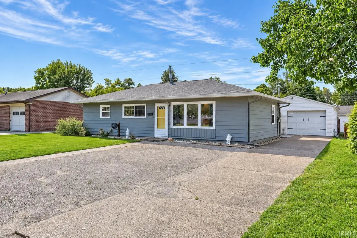 320 W Mill Road, Evansville, IN 47710 - #1