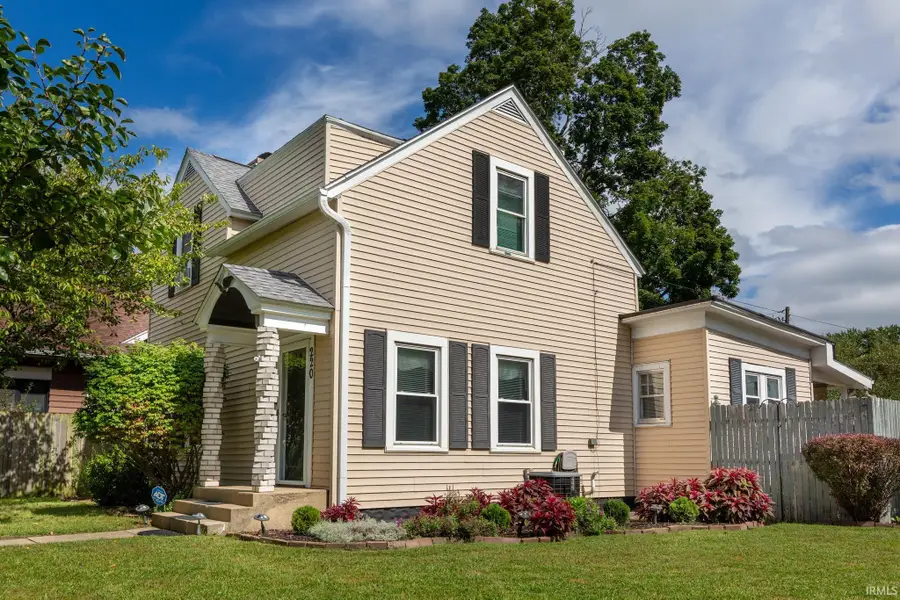 220 Goshen Avenue, Elkhart, IN 46516 - #2