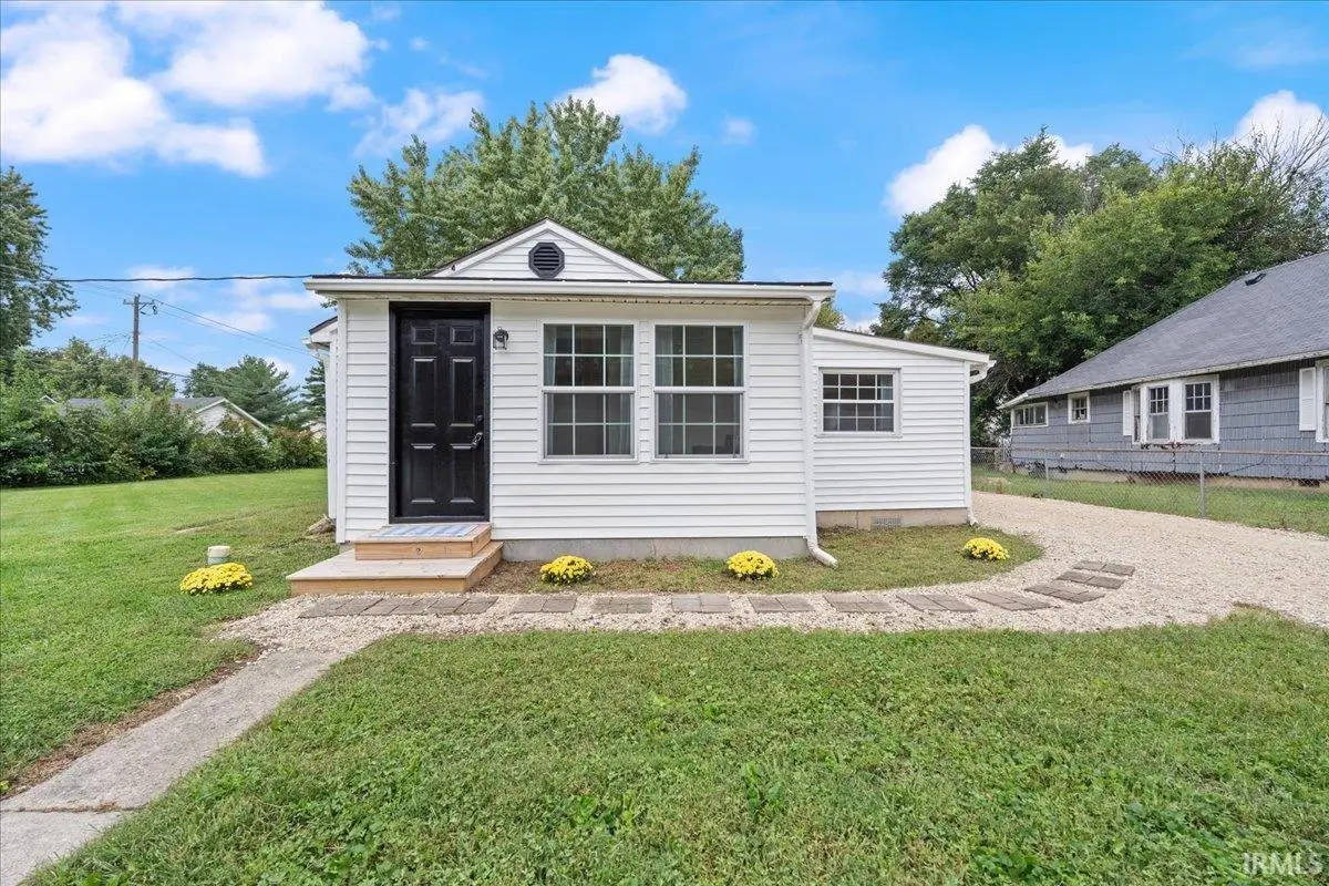 950 Swan Street, Huntington, IN 46750 - #1