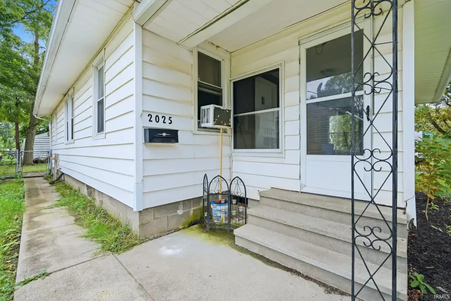2025 Carlton Avenue, Fort Wayne, IN 46802 - #3