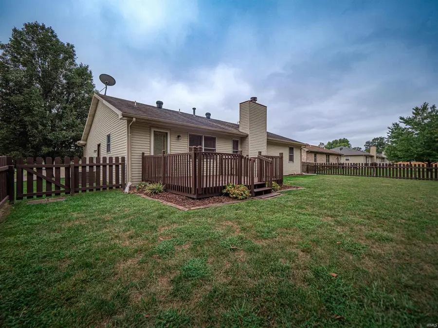 6098 Yosemite Drive, Newburgh, IN 47630 - #3