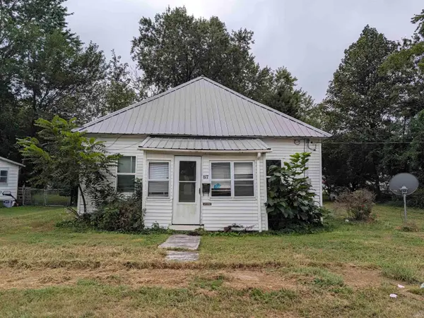 617 W Oak Street, Bicknell, IN 47512