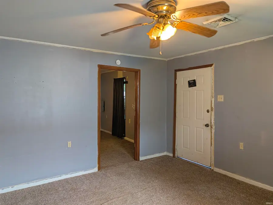 617 W Oak Street, Bicknell, IN 47512 - #2