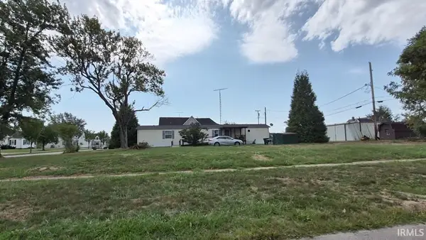 490 NE 10th Street, Linton, IN 47441