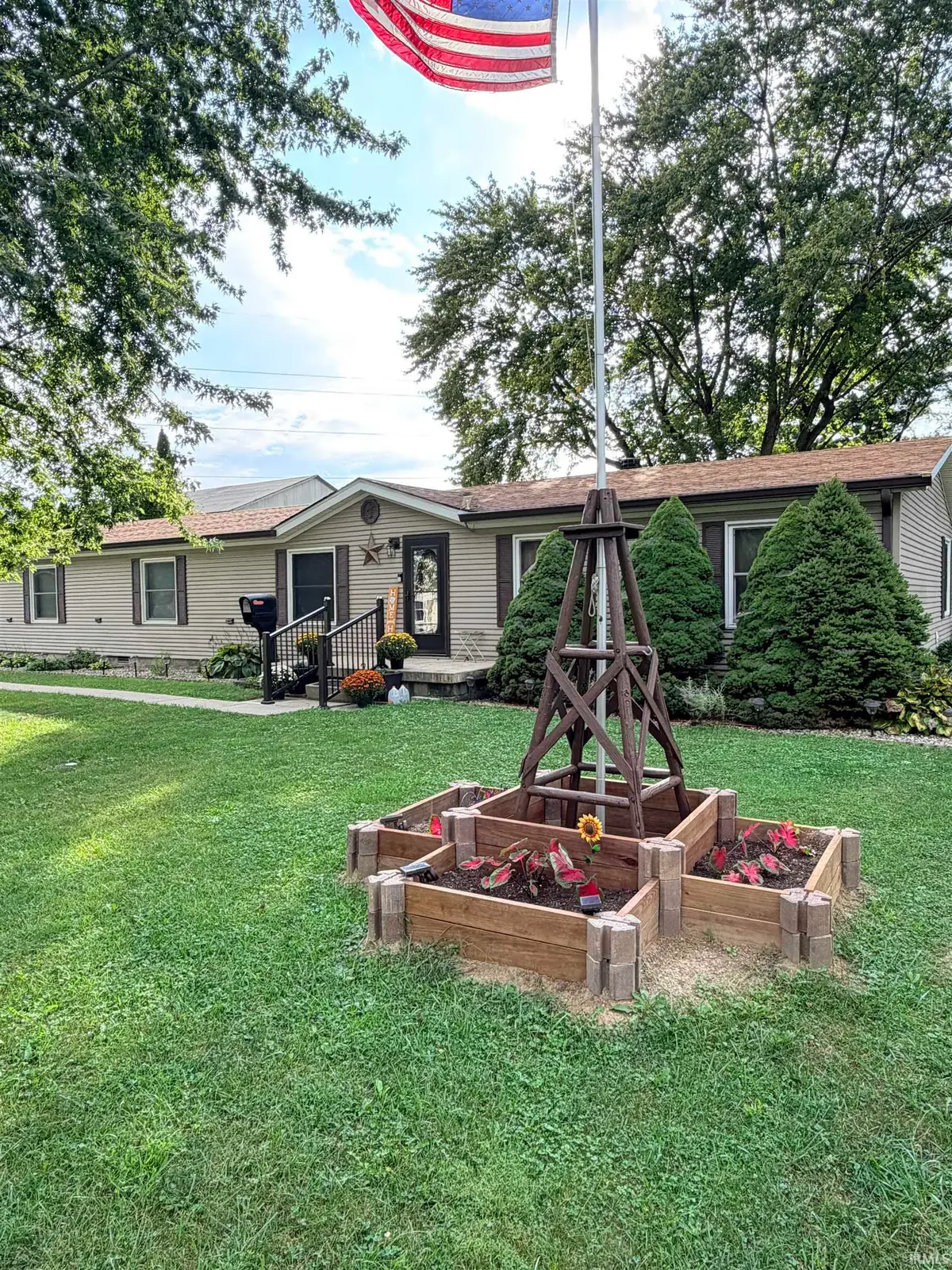 624 N 11th Street, Elwood, IN 46036 - #1