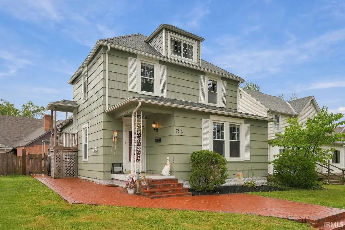 712 W Ashland Avenue, Muncie, IN 47304 - #1