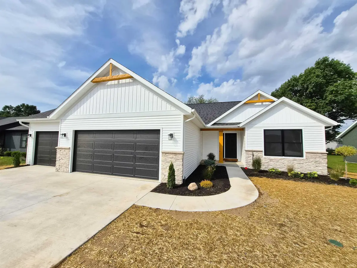 515 N Eastfield Circle, Milford, IN 46542 - #1