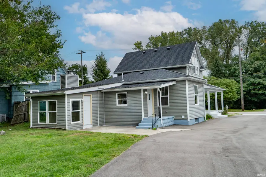 1217 N Chicago Avenue, Goshen, IN 46528 - #3