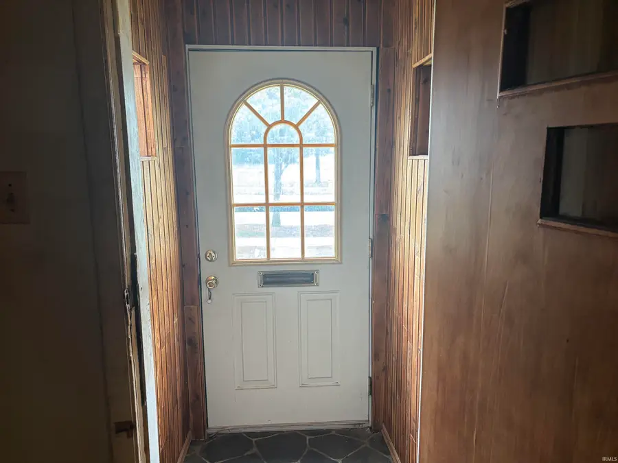 634 W Lusher Avenue, Elkhart, IN 46517 - #2