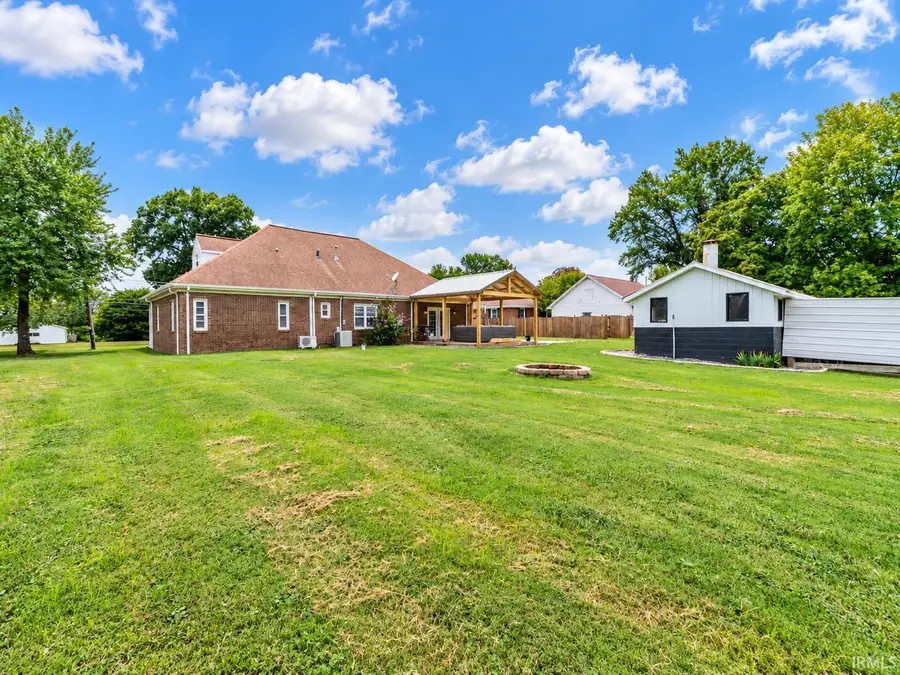 118 S Peerless Road, Evansville, IN 47712 - #2