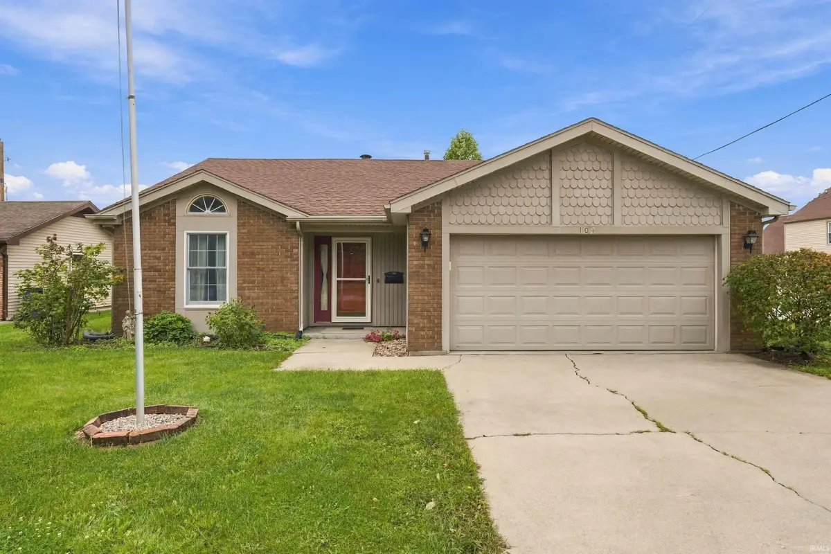 104 E Evergreen Lane, Decatur, IN 46733 - #1