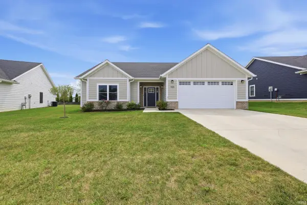 925 Stonehenge Drive, Bedford, IN 47421
