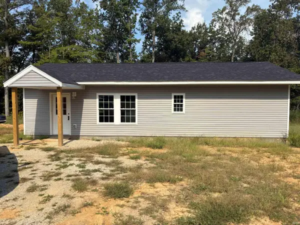1277 N Lawrence Hollow Road, Bloomfield, IN 47424
